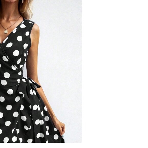 NEW!  Sizes 4. 6 or 8/10 Polka Dot Wrap Dress - Picture 3 of 3